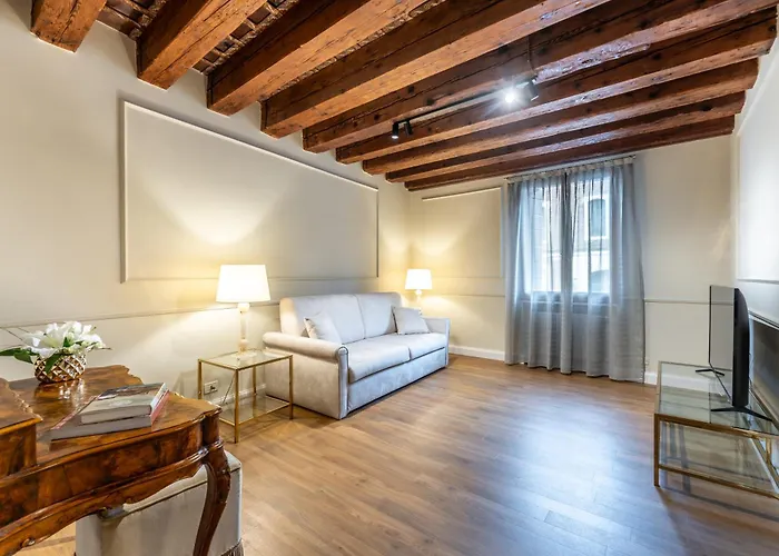 San Vio Palace Luxury Apartamento *