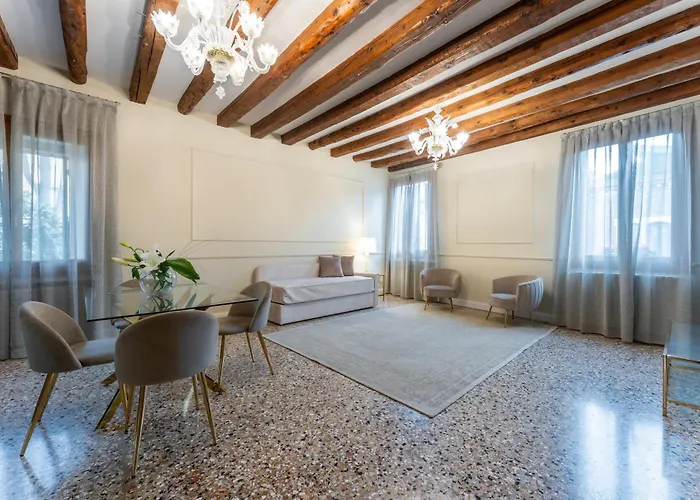 San Vio Palace Luxury Apartamento Veneza