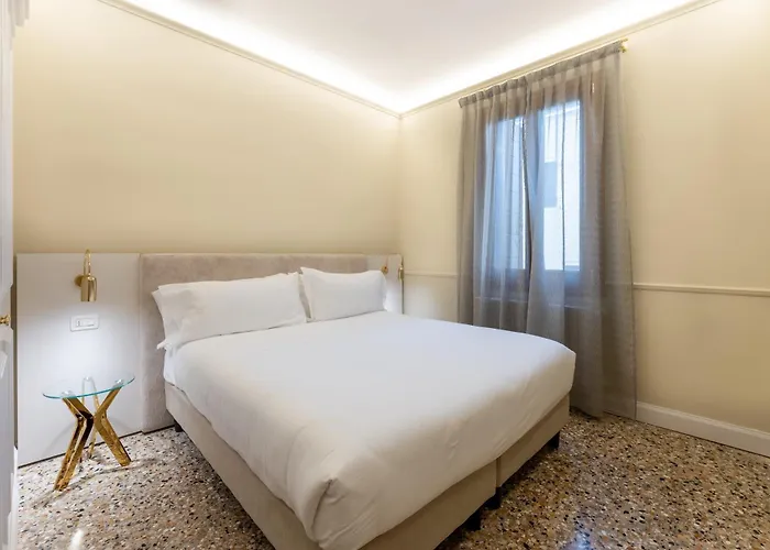 San Vio Palace Luxury Apartamento Veneza