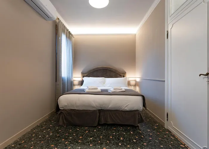 San Vio Palace Luxury Apartamento Veneza