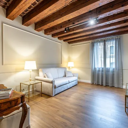 San Vio Palace Luxury Apartment *