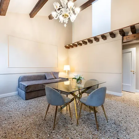 Apartment San Vio Palace Luxury