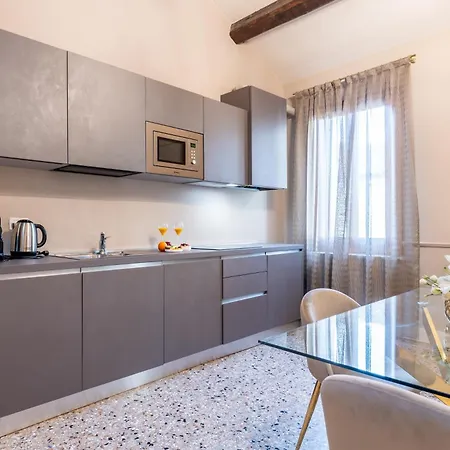 San Vio Palace Luxury Apartment Venice