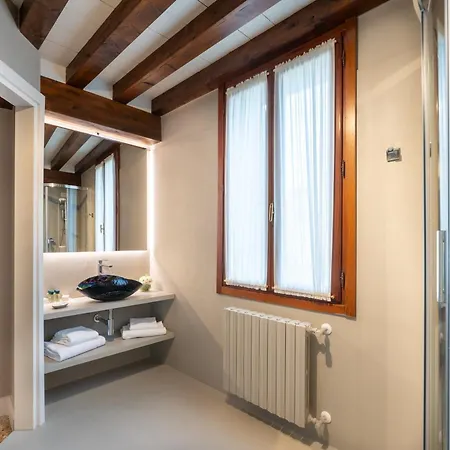 San Vio Palace Luxury Apartment