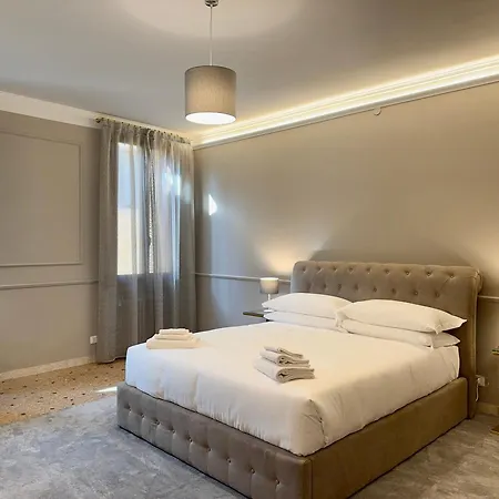 San Vio Palace Luxury Apartment Venice