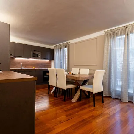 Apartment San Vio Palace Luxury